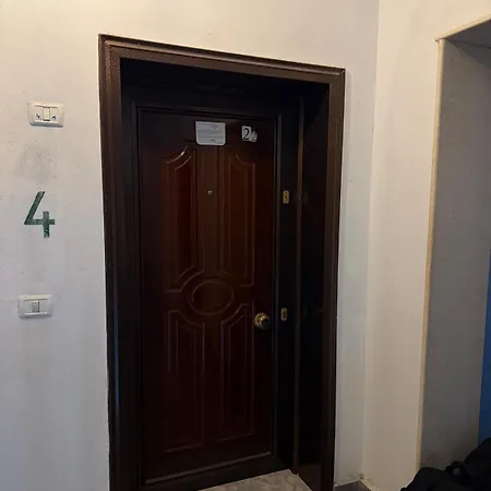 Lungomare 1br For 4 Appartement Vlorë