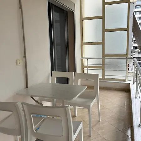 Lungomare 1br For 4 Appartement Vlorë