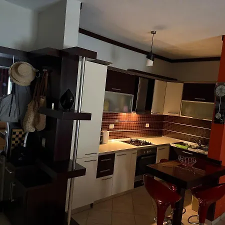 Lungomare 1br For 4 Appartement Vlorë
